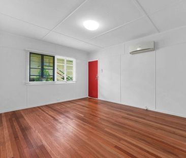 Private and Spacious Home with Huge Yard & Creek Frontage - Photo 5