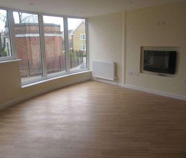 Monarch Way, Newbury Park, Ilford, IG2 - Photo 4