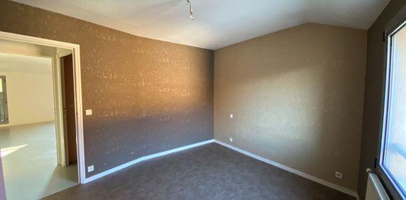 Location Appartement 2 pièces 69m² - Photo 2