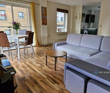 2 bedroom flat to rent - Photo 2