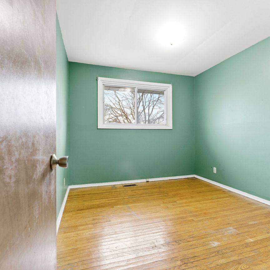 For Lease - 640 Bridge Street, Belleville, Ontario - Photo 1