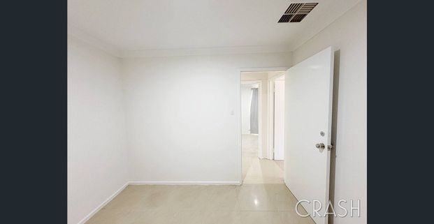 4x1 Renovated House in Thornlie - Photo 1