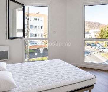 Location Appartement 2 pièces 39m² NOTRE DAME DE BONDEVILLE 76960 - Photo 2