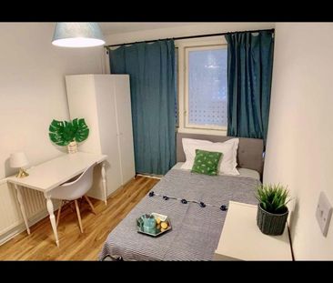 Room in a Shared House, Moody Street, E1 - Photo 5
