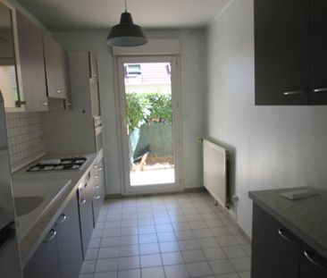 En rez-de-chaussée avec jardin privatif, appartement d'environ 76 m... - Photo 2