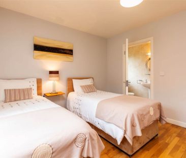 Cranny`s Lodge, Rosslare Harbour - Photo 3