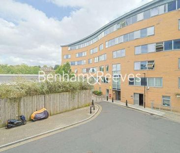 Gillespie Court, Queensland Terrace, N7 - Photo 4