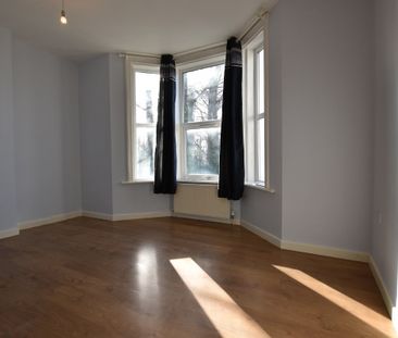 1 Bed Flat, Crescent Road, LU2 - Photo 4