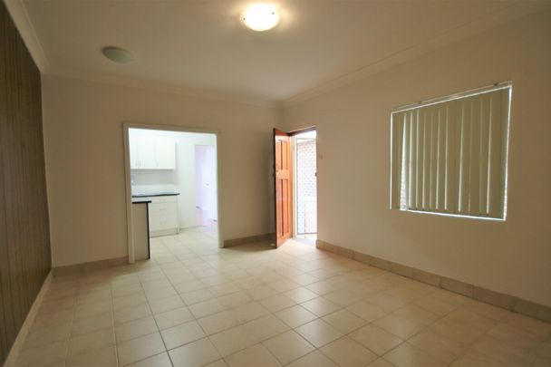 3 Bedroom Unit In Prime Padstow Location - Photo 1