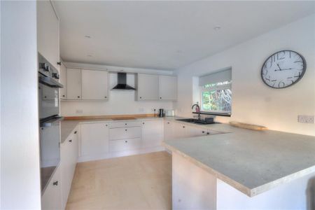 2 bedroom bungalow to rent - Photo 5