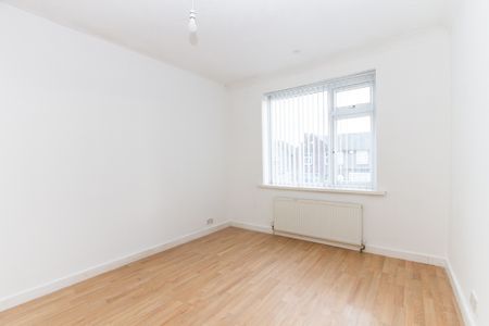 3 Bed Terraced House, Burnaby Road, CV6 - Photo 5