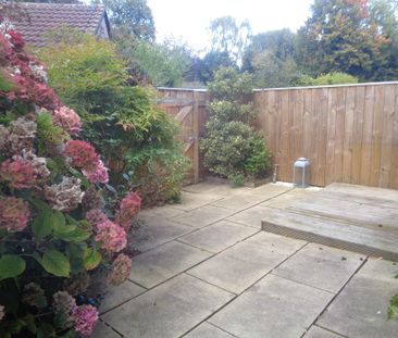 2 bedroom ground floor flat to rent - Photo 5