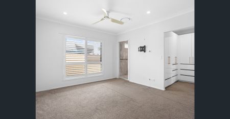 Spectacular North facing waterfront home - Photo 5