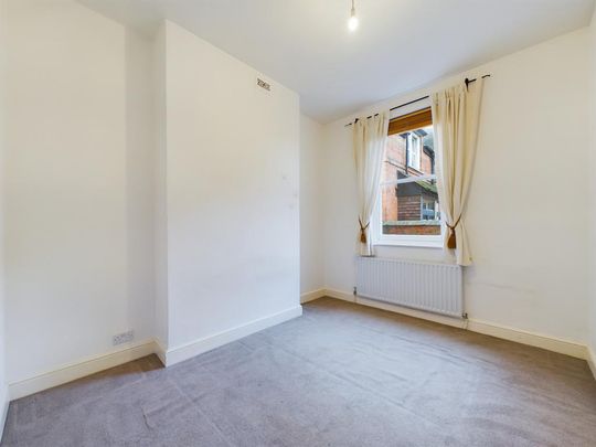 3 bedroom flat to rent - Photo 1