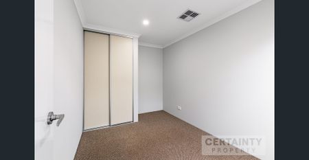 Modern stylish Home perfect for small families in Byford - Photo 4