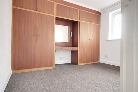2 bedroom maisonette to rent - Photo 3