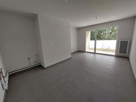 location Appartement T2 DE 41.58m² À NIMES - Photo 4