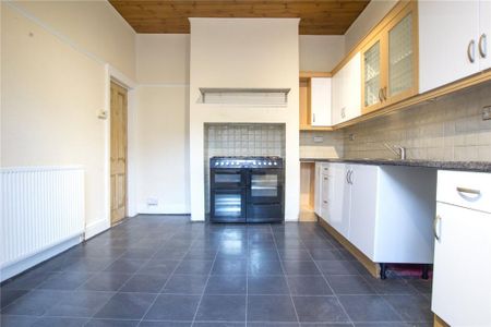 2 bedroom end of terrace house to rent - Photo 5