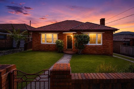 Charming Double Brick Home in a Highly Sought After Location - Photo 3