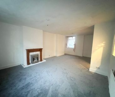 Main Street, Barry - Photo 3