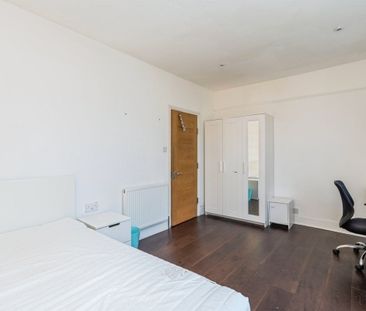 Avenue Road, Southampton - Photo 6