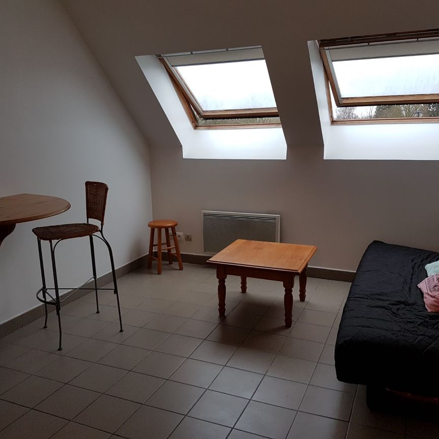 Location Appartement 2 pièces 27m² FAMARS 59300 - Photo 1