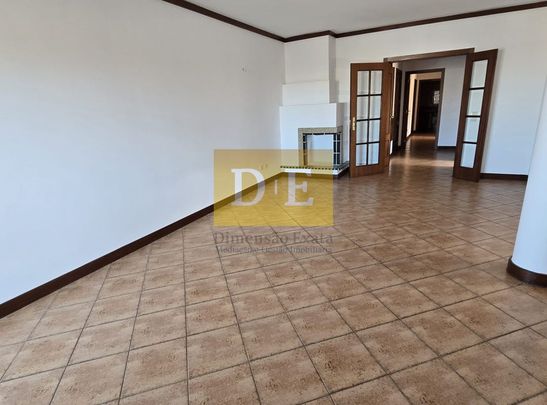 Ermesinde, Valongo, Bragança 4445-310 - Photo 1