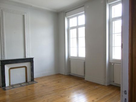 Location Maison 7 pièces 298m² MARMANDE 47200 - Photo 2