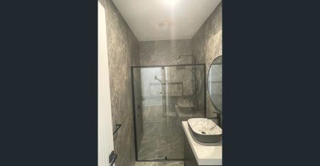 Modern 3-Bedroom Home in a Family-Friendly Tarneit Location - Photo 3