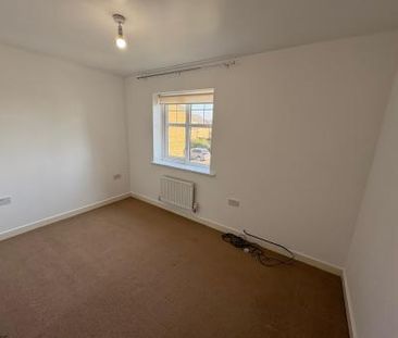 Redgrave Drive, Corby, NN18 - Photo 3