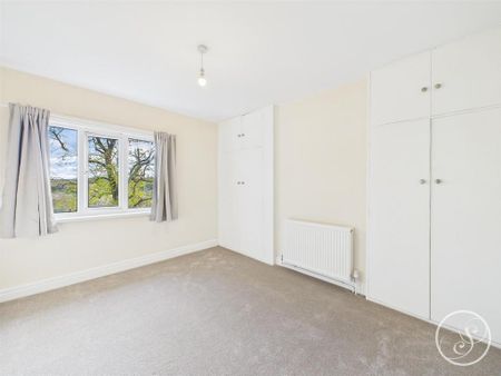 3 bedroom end of terrace house to rent - Photo 3