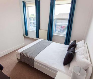 Thornycroft Road, Liverpool, L15 - Photo 2