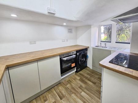2 bedroom apartment to rent - Photo 3