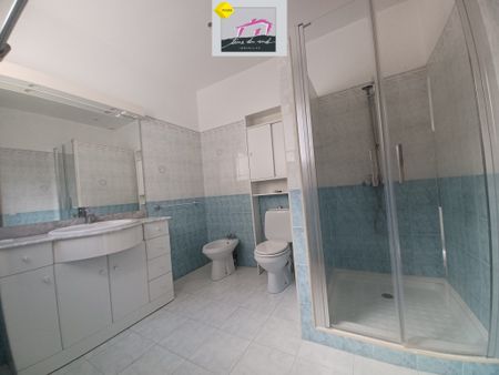Location Maison 4 pièces 97m² ST LAURENT DE LA CABRERISSE 11220 - Photo 2