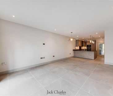 2 bedroom terraced house to rent - Photo 2