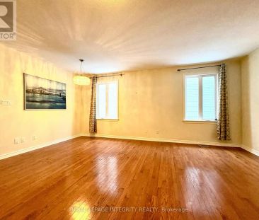 154 HIGHBURY PARK DRIVE - Photo 1