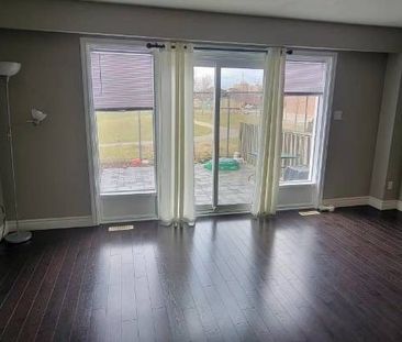 For Lease - 70 Rakewood Crescent Unit# Main, Toronto, Ontario - Photo 2