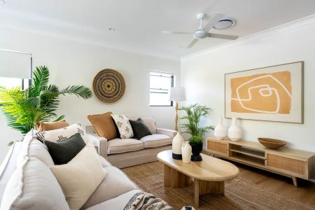 “Stylish and spacious townhouse is the perfect place to call home.” - Photo 4