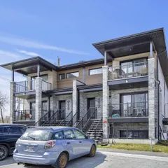 1 room apartment of 91m² in Gatineau - Photo 2