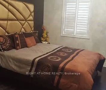 Condo Townhouse For Lease | W9232889 - Photo 3