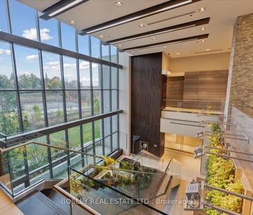 1503 35 Brian Peck Crescent - Photo 3