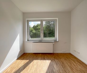 Großzügige & moderne 3-Zimmer-Wohnung mit Terrasse und Garten in guter Lage - Photo 6