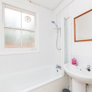 apartment to rent - Photo 3