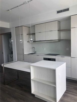 For Lease - 197 Yonge Street Unit# 3211, Toronto, Ontario - Photo 1