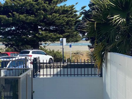 2/20 Esplanade, Sumner, NZ 8081 - Photo 5