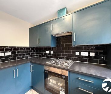 2 bedroom end of terrace house to rent - Photo 2