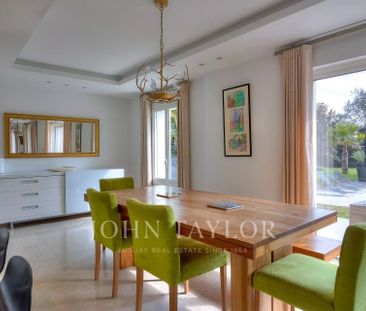 Maison à louer Valbonne, Cote d'Azur, France10 500 EUR / Mois - Photo 6