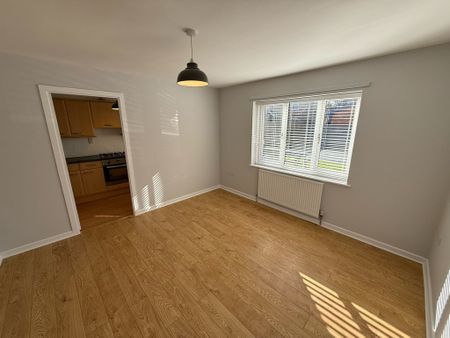 2 bedroom to let - Photo 3