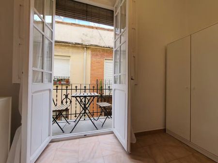 Carrer de Balmes, Valencia, Valencian Community 46001 - Photo 5