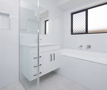 Family Home - Ducted Air Conditioning & Rumpus Room - Rent increase... - Photo 4